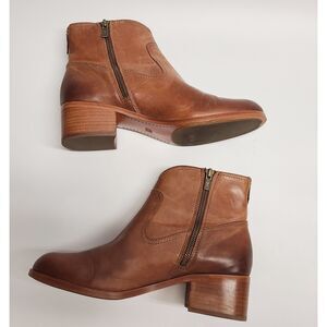 FRYE Claire Bootie Cognac 9.5 Womens Ankle Boot Brown Tan Leather